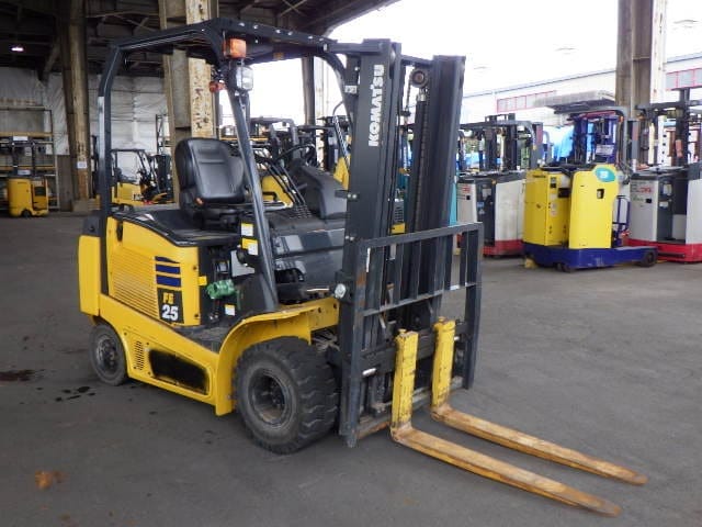 Xe Nang Dien Komatsu