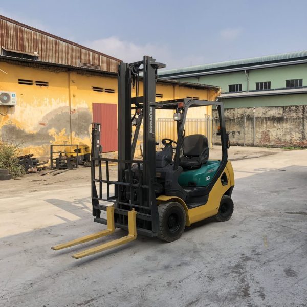 Xe nâng dầu 1.8 tấn Komatsu FD18C-20