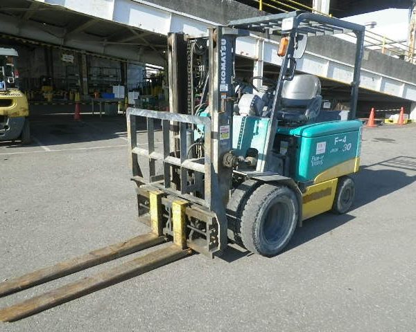 Xe nâng điện 3 tấn Komatsu FB30-11