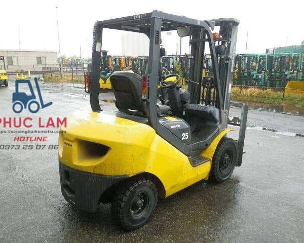 Xe Nâng Dầu 2.5 Tấn Fd25 17 (5)
