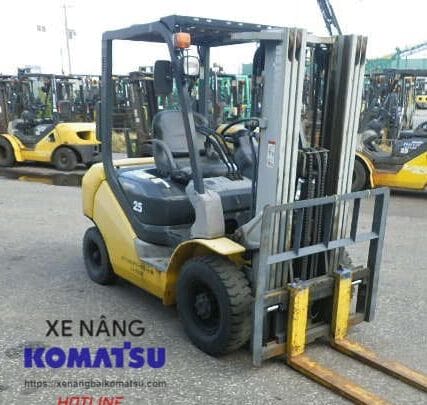 Xe Nâng Xăng Komatsu Tháp Chui Công