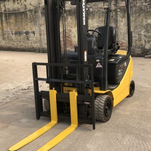 Xe nâng điện Komatsu 1,5 tấn FB15-12