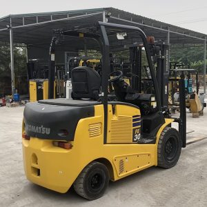 Xe nâng điện 3 tấn pin khô sạc nhanh Komatsu FE30-1