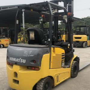 Xe nâng điện Komatsu 2,5 tấn bình khô sạc nhanh FE25-1