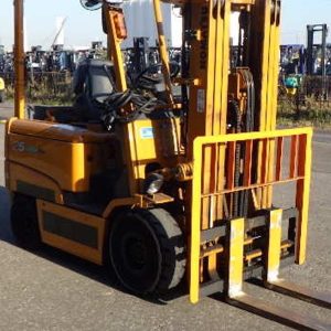 Xe nâng điện ngồi lái 3 tấn Komatsu FB30-12