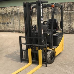 Xe nâng điện ngồi lái Komatsu 1.3 tấn FB13M-12